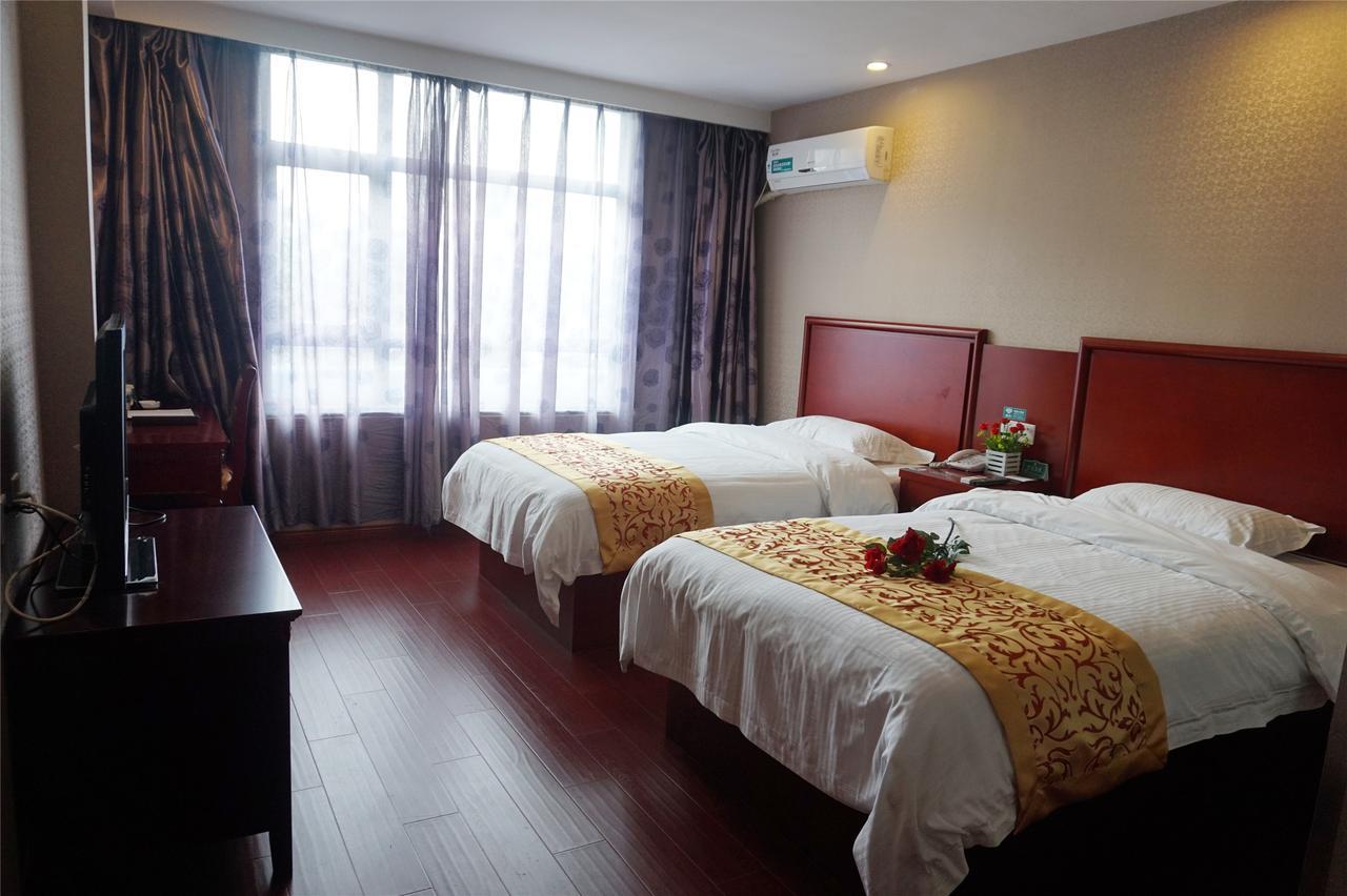 Greentree Inn Henan Qinyang Middle Huaifu Road Express Hotel Екстер'єр фото