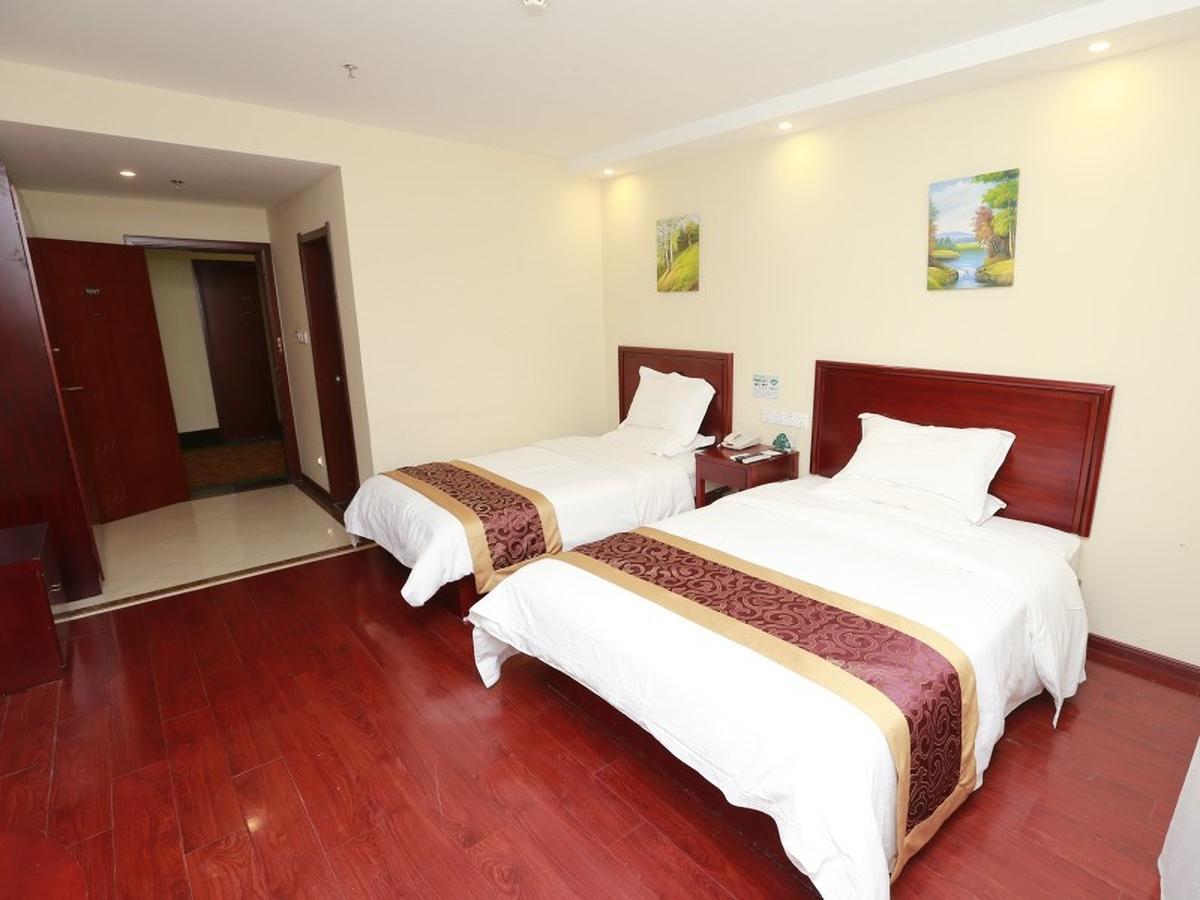 Greentree Inn Henan Qinyang Middle Huaifu Road Express Hotel Екстер'єр фото
